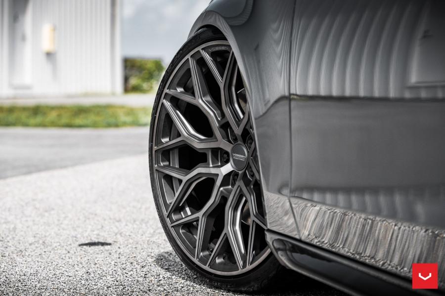 Детали экстерьера Audi S4 Sedan on Vossen Wheels (HF-2) 2018 года  (фото 11 из 22)
